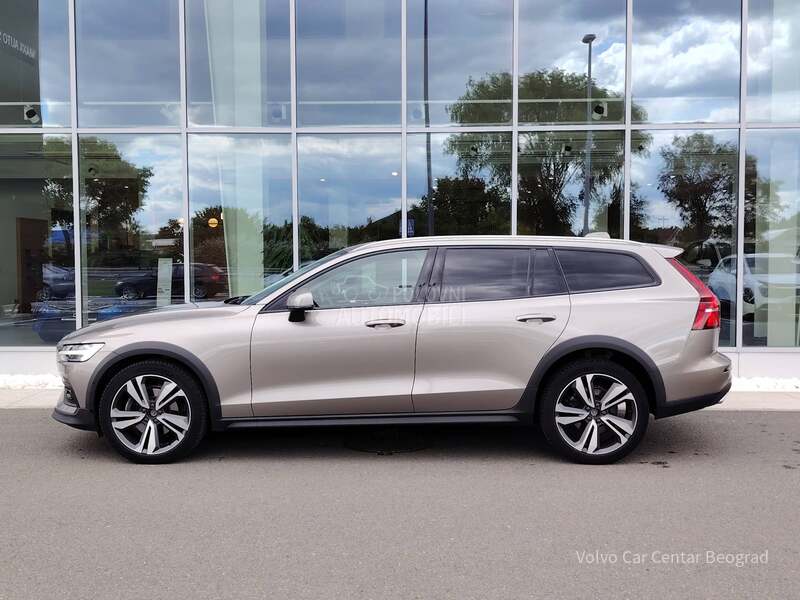 Volvo V60 Cross Country B4 AWD PRO A/T