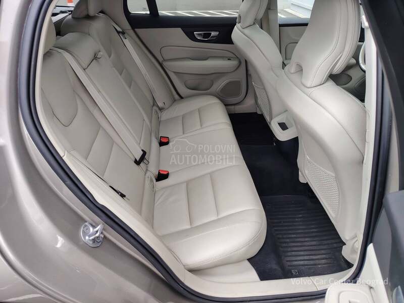 Volvo V60 Cross Country B4 AWD PRO A/T