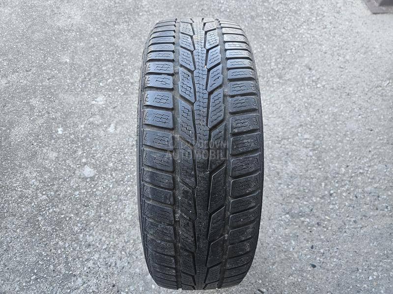 Semperit 185/60 R15 Zimska