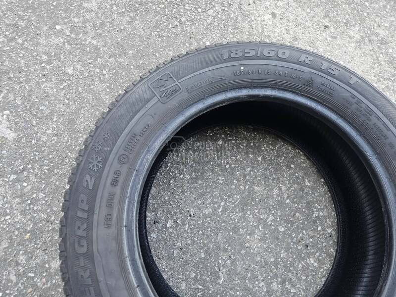 Semperit 185/60 R15 Zimska