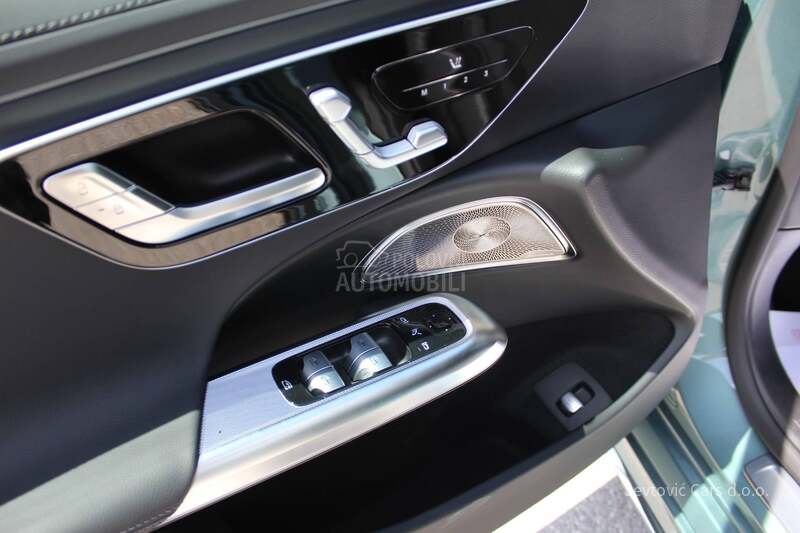 Mercedes Benz E 220 AMG