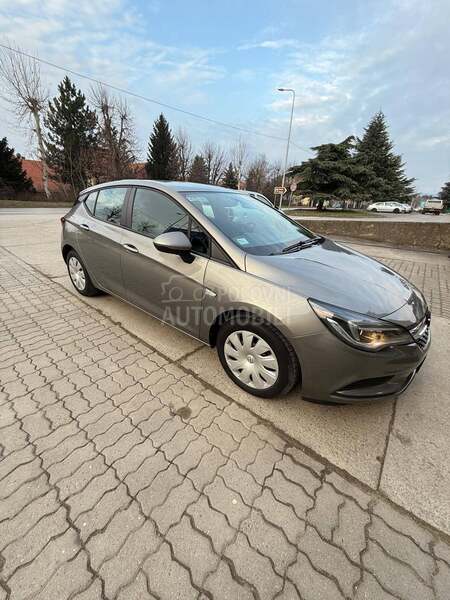 Opel Astra K 