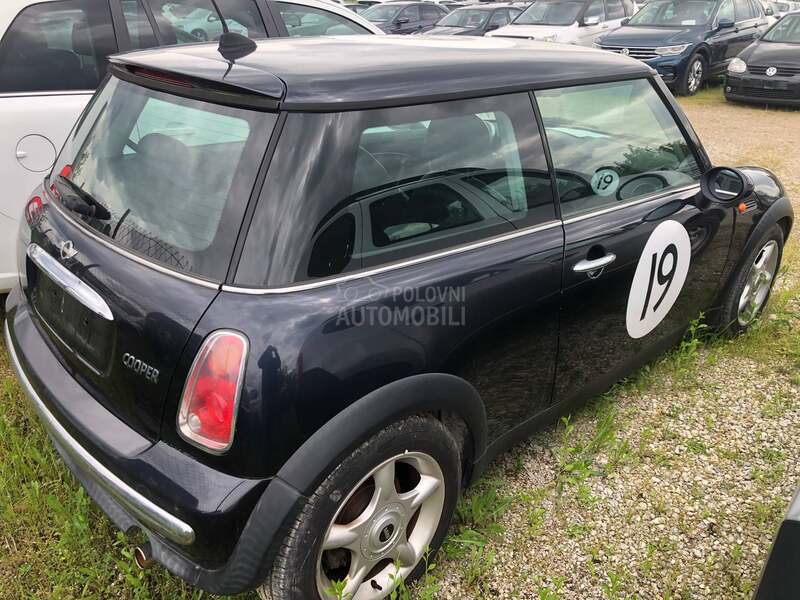 MINI Cooper 1.6b