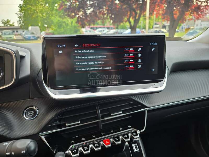 Peugeot 2008 ALLURE/ 3D/Virtual
