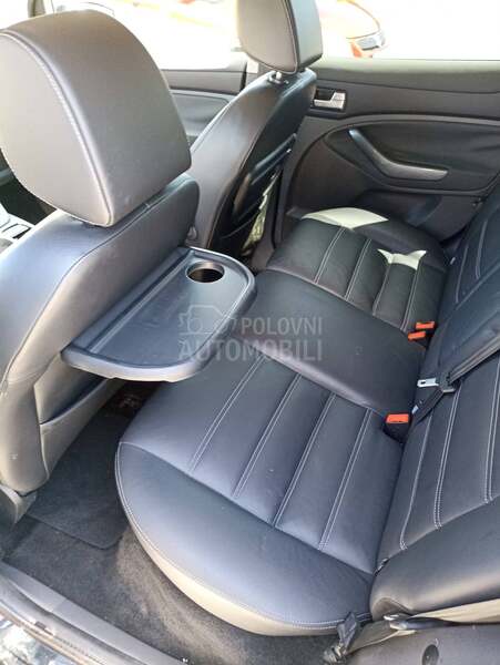 Ford Kuga TITANIJUM 2.0 4X4