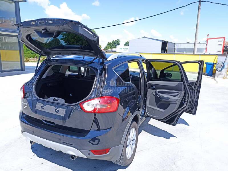 Ford Kuga TITANIJUM 2.0 4X4