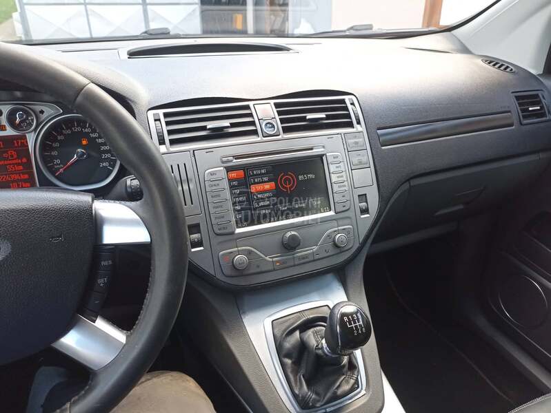 Ford Kuga TITANIJUM 2.0 4X4