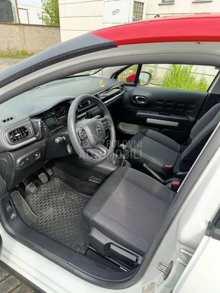 Citroen C3 bussiness 1.2I 82