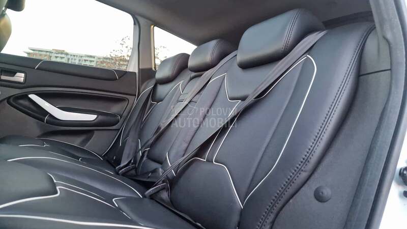 Ford Kuga AUT0M/PAN0R/4x4