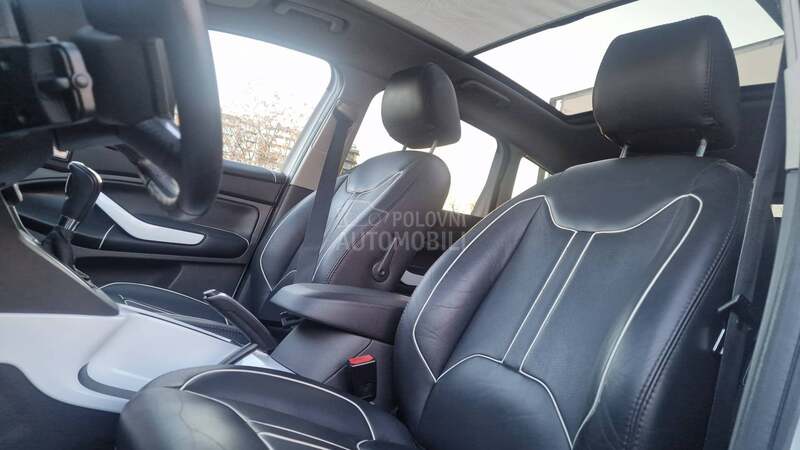 Ford Kuga AUT0M/PAN0R/4x4