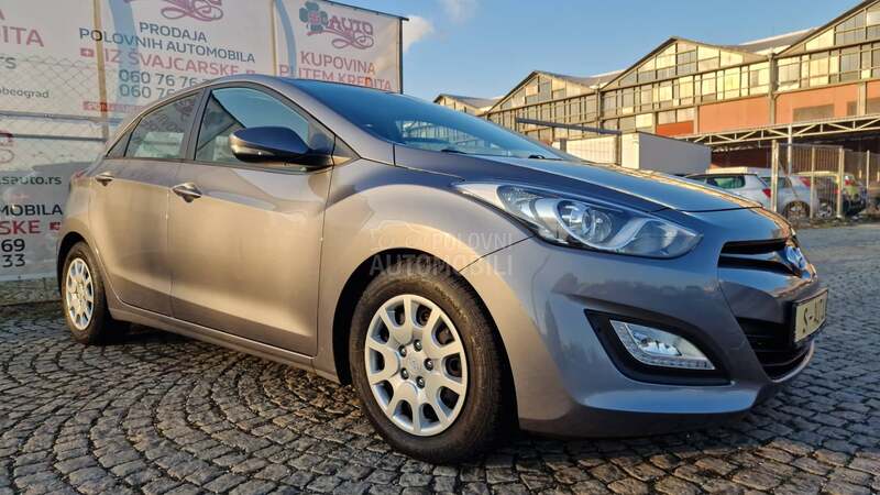 Hyundai i30 KREDlTl/SWlSS