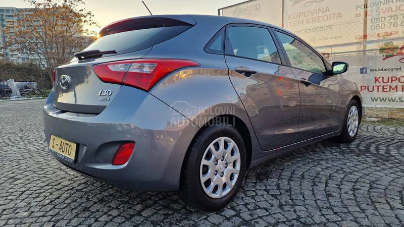 Hyundai i30 KREDlTl/SWlSS