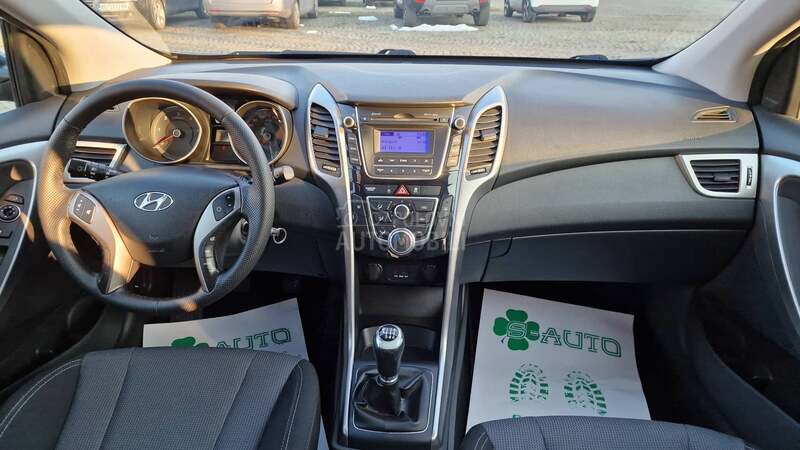 Hyundai i30 KREDlTl/SWlSS