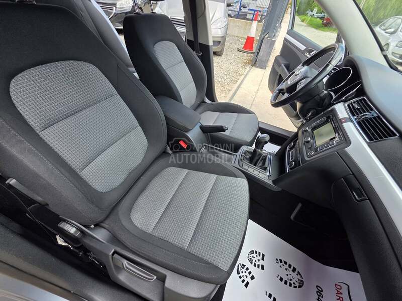 Škoda Superb 1.6 TDI N.A.V.I