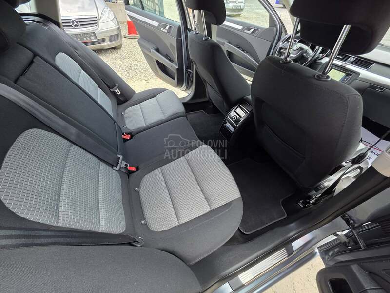Škoda Superb 1.6 TDI N.A.V.I