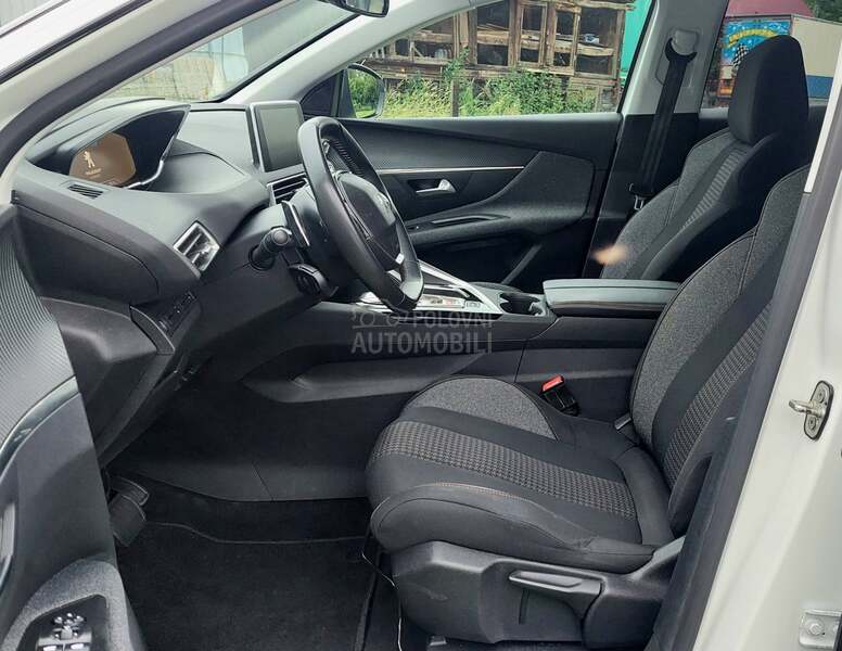 Peugeot 3008 1.2 ACTIVE BUSINESS