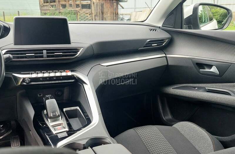 Peugeot 3008 1.2 ACTIVE BUSINESS