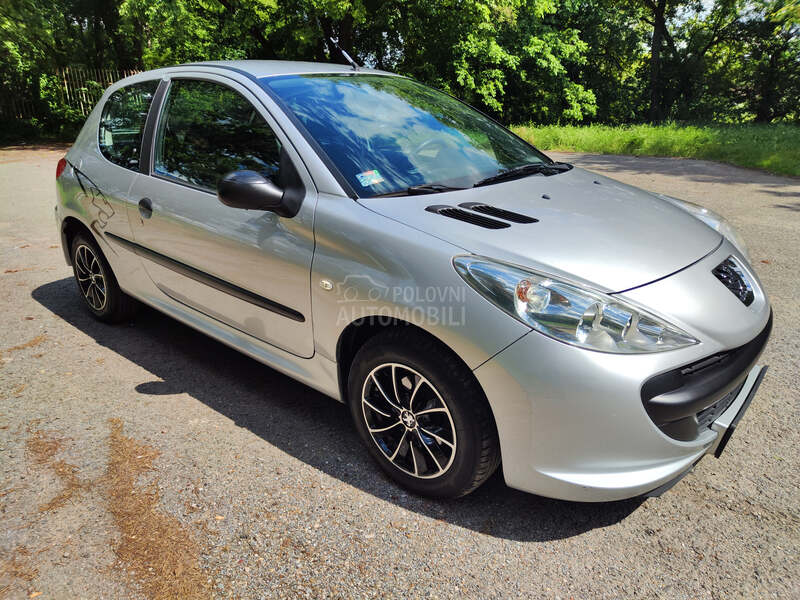 Peugeot 206 plus 