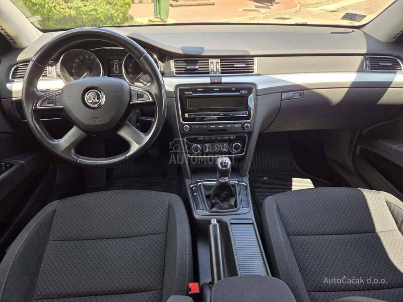 Škoda Superb REZERVISAN