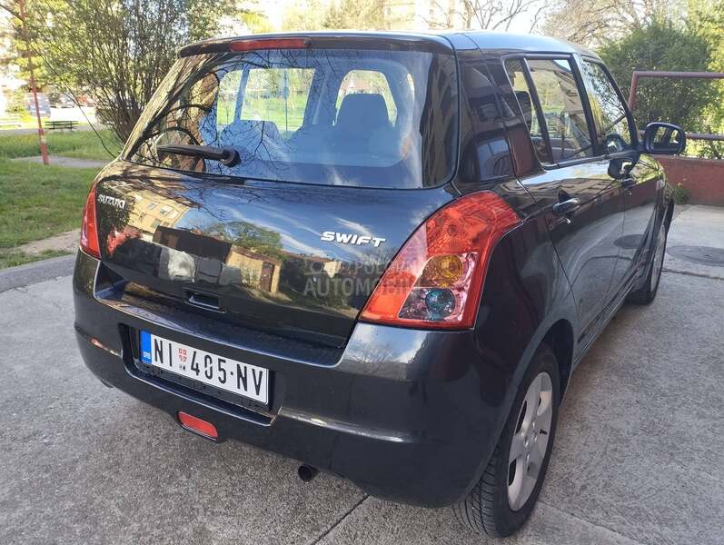 Suzuki Swift 1,3