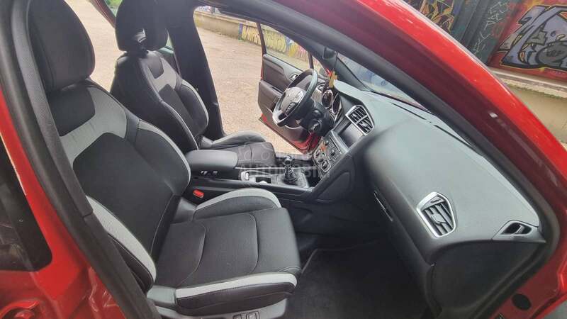 Citroen DS4 1.6 E-HDi 2013