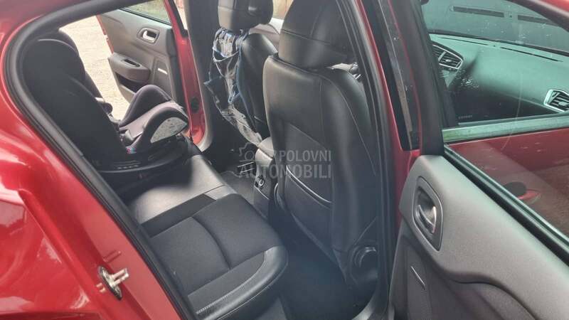 Citroen DS4 1.6 E-HDi 2013