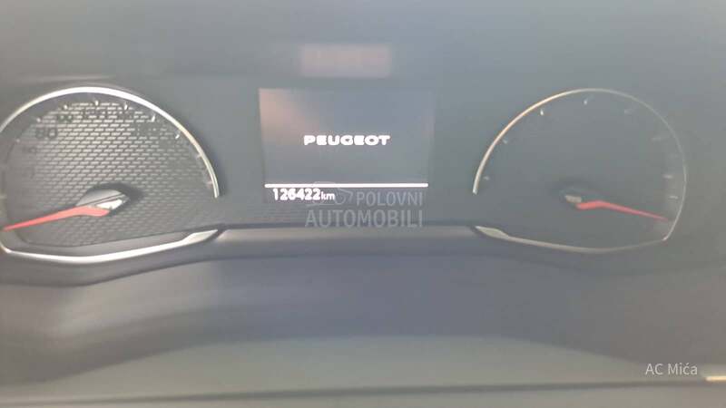 Peugeot 2008 1.2 PURE NAV LED ALU