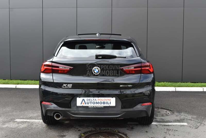 BMW X2 sDrive 18i AT