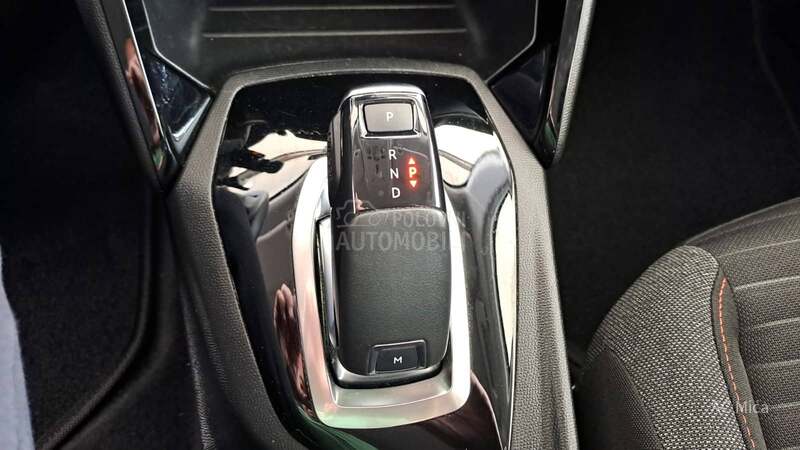 Peugeot 2008 1.2 PURE NAV AUT ALU