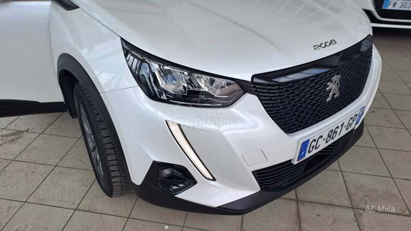 Peugeot 2008 1.2 PURE NAV AUT ALU