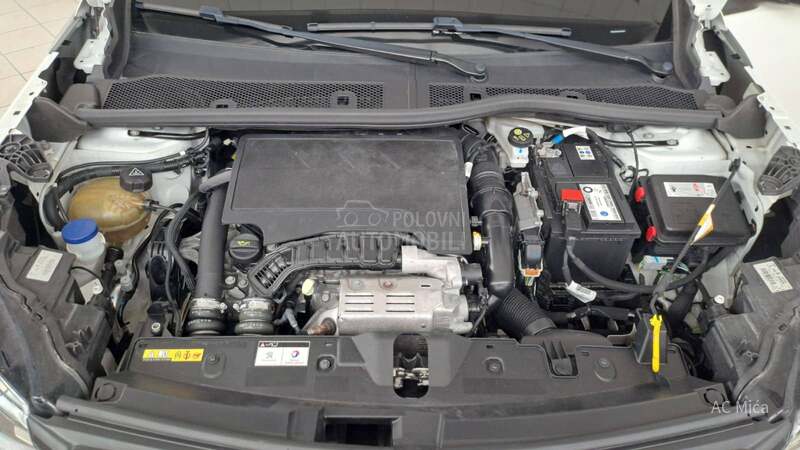 Peugeot 2008 1.2 PURE NAV AUT ALU