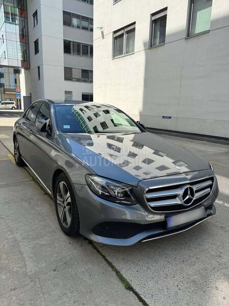 Mercedes Benz E 220 