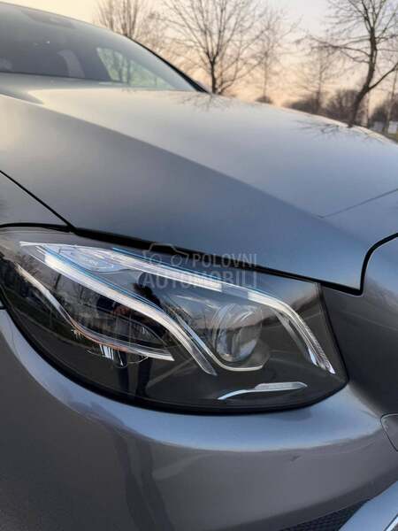 Mercedes Benz E 220 