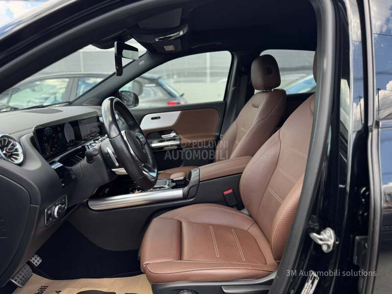 Mercedes Benz GLA 200 D/AMG/MULTIBEAM/PANO