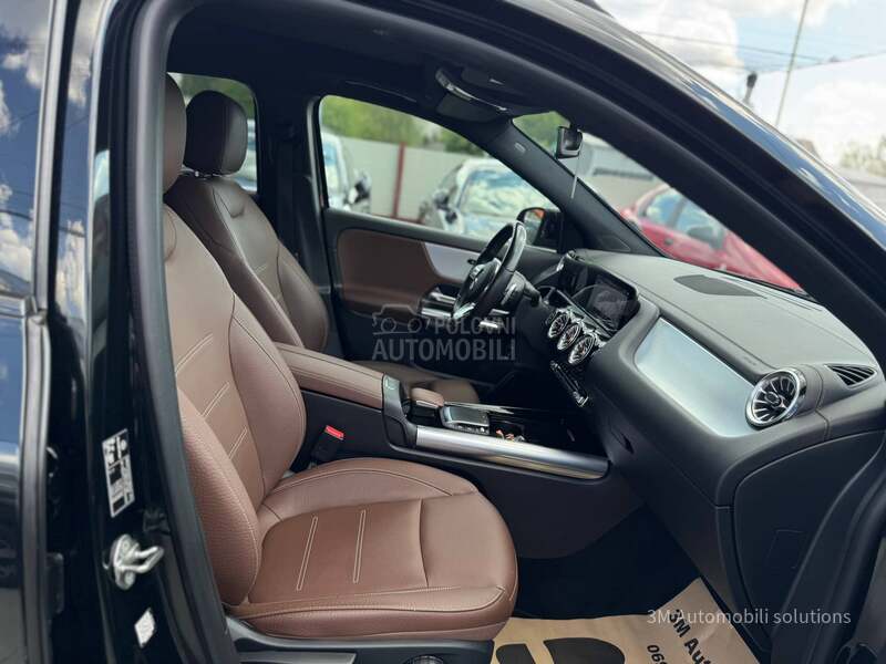 Mercedes Benz GLA 200 D/AMG/MULTIBEAM/PANO
