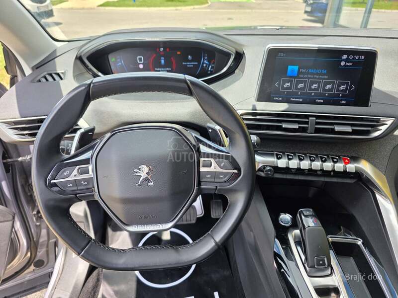 Peugeot 3008 1.2 Allure AT