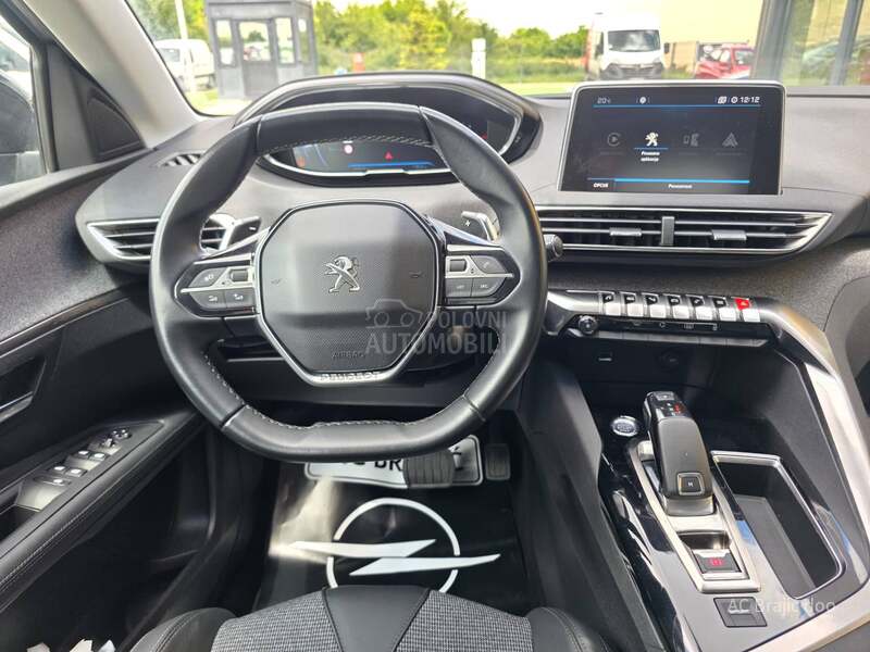 Peugeot 3008 1.2 Allure AT