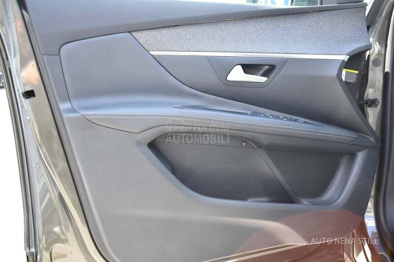 Peugeot 3008 1.5 Allure AT