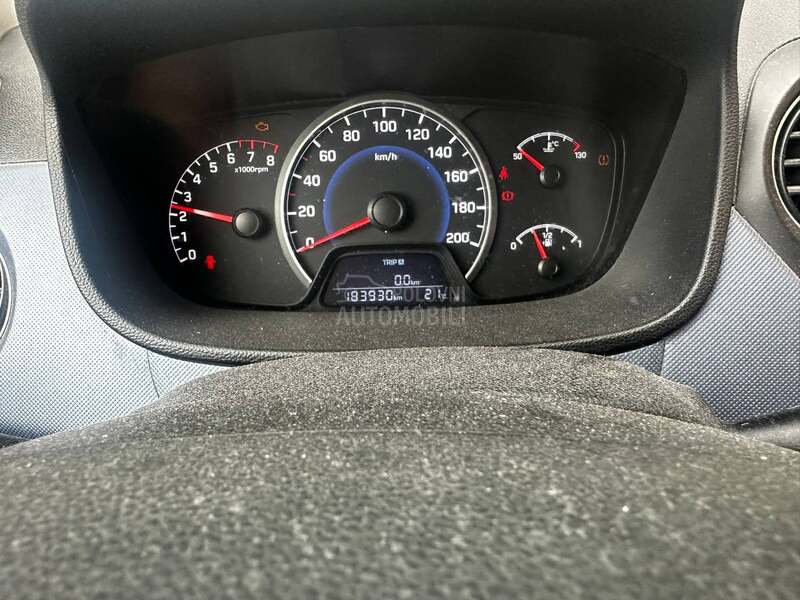 Hyundai i10 1.0 b