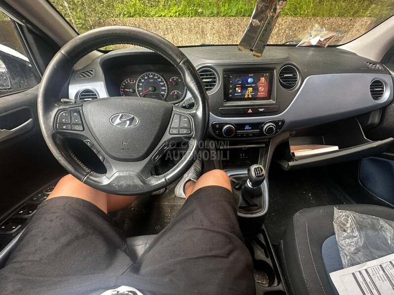 Hyundai i10 1.0 b