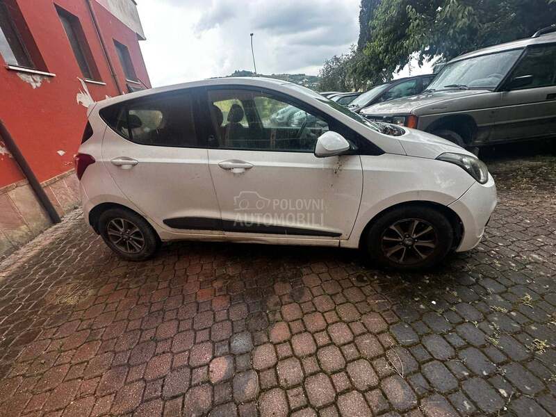 Hyundai i10 1.0 b