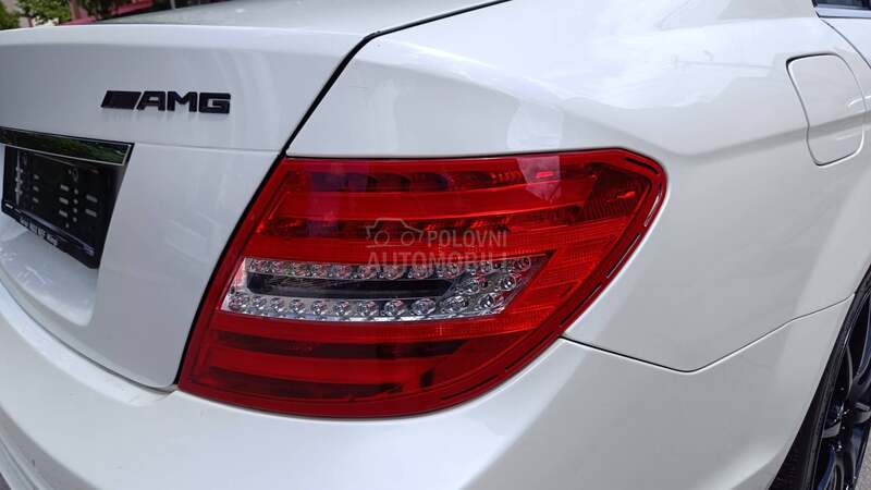 Mercedes Benz C 180 AMG