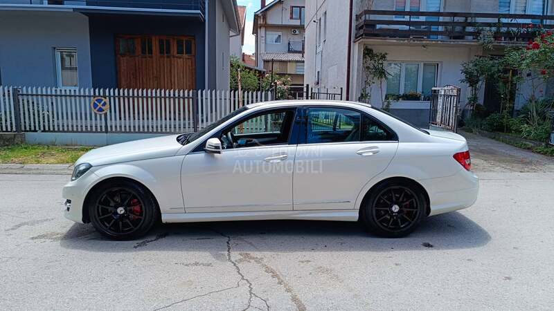 Mercedes Benz C 180 AMG
