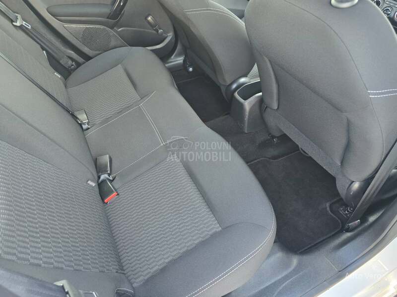 Peugeot 208 1.6 HDI