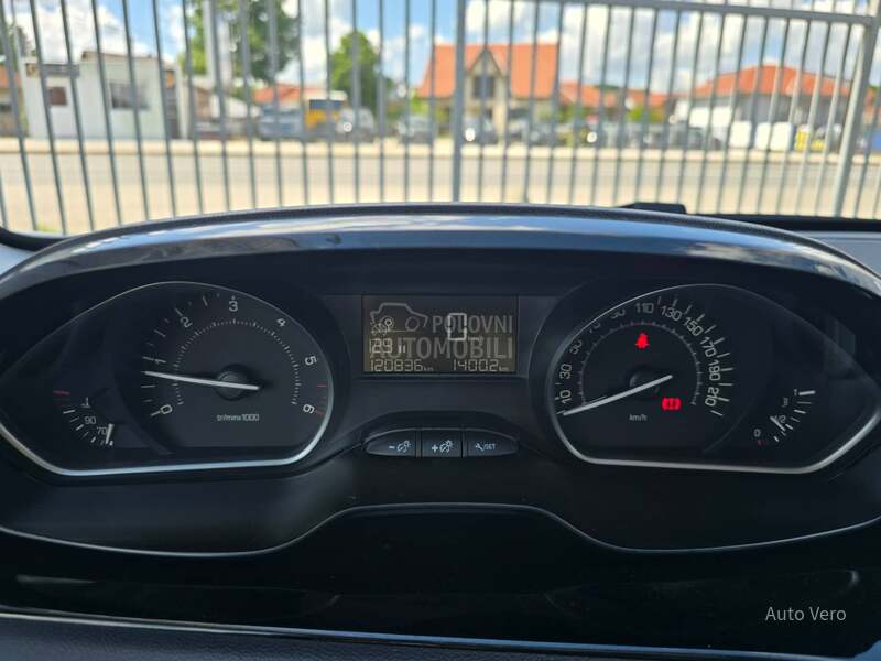 Peugeot 208 1.6 HDI