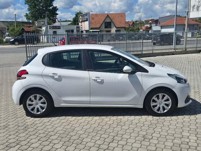 Peugeot 208 1.6 HDI