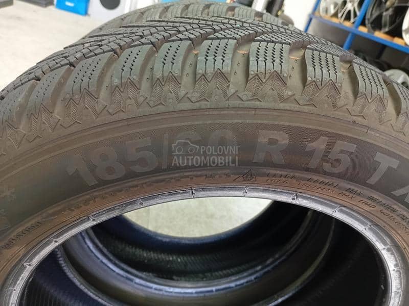 Semperit 185/60 R15 Zimska