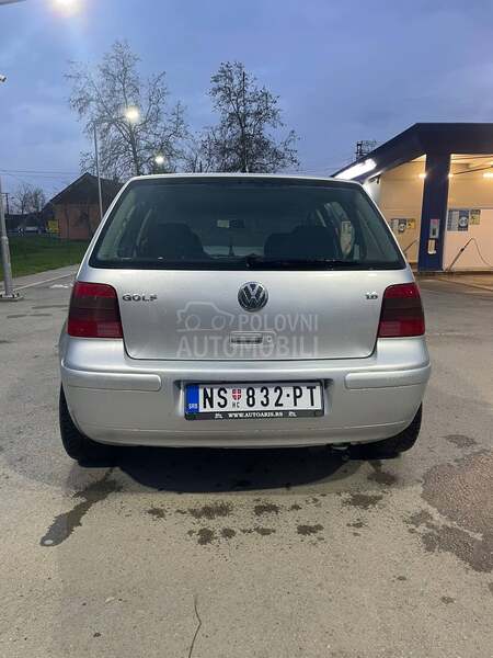 Volkswagen Golf 4 