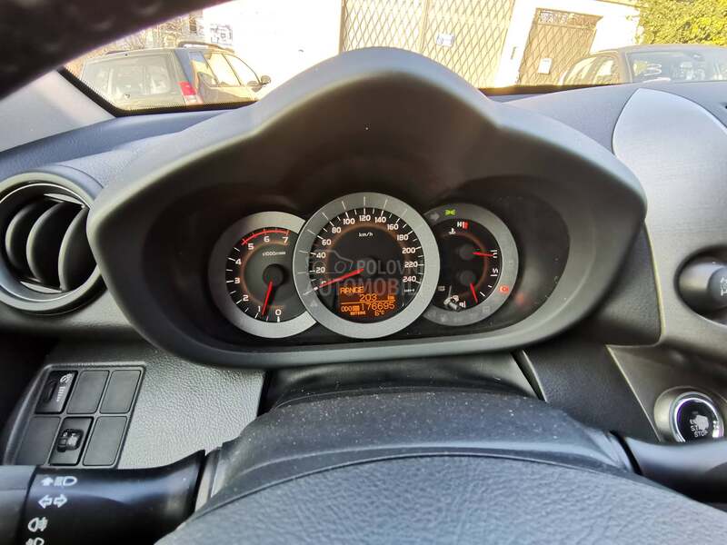 Toyota RAV 4 platinum