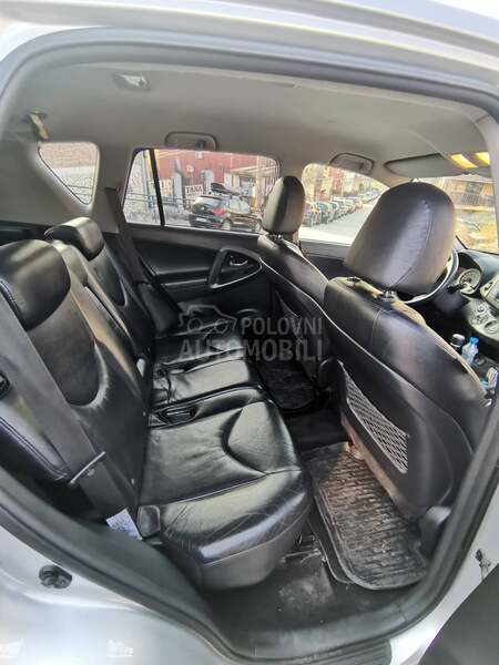 Toyota RAV 4 platinum